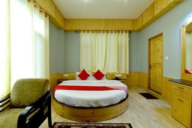 Hotel Bodh International Manāli Екстериор снимка