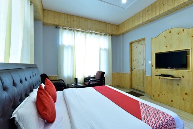 Hotel Bodh International Manāli Екстериор снимка